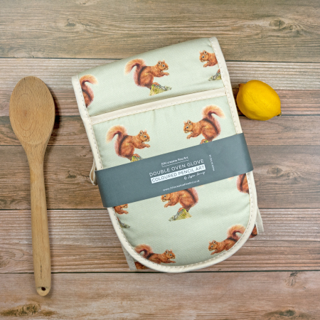 Red Squirrel Folded Double Oven Glove